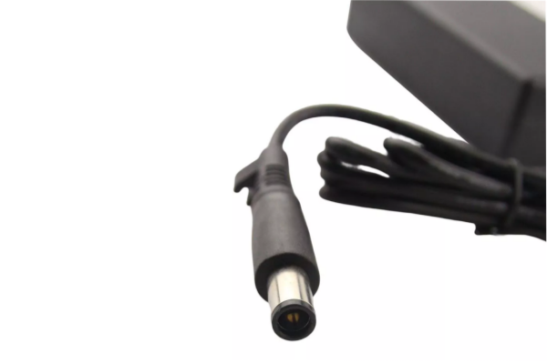New 18.5V 3.5A 65W AC Power Adapte For HP EliteBook 2530p 2730p 2510p 2710p 7.4mm*5.0mm